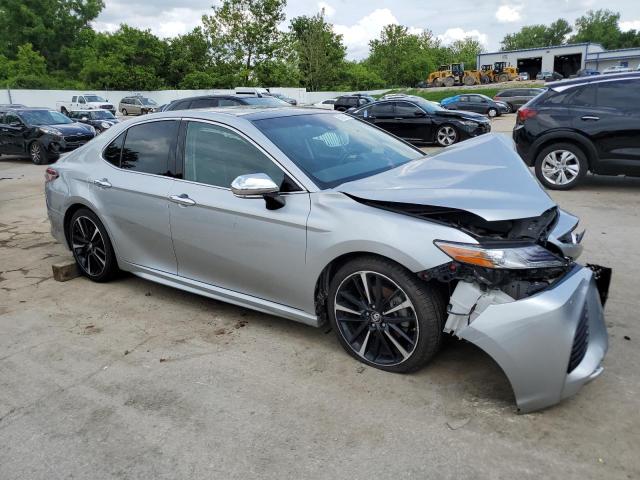  TOYOTA CAMRY 2018 Серебристый