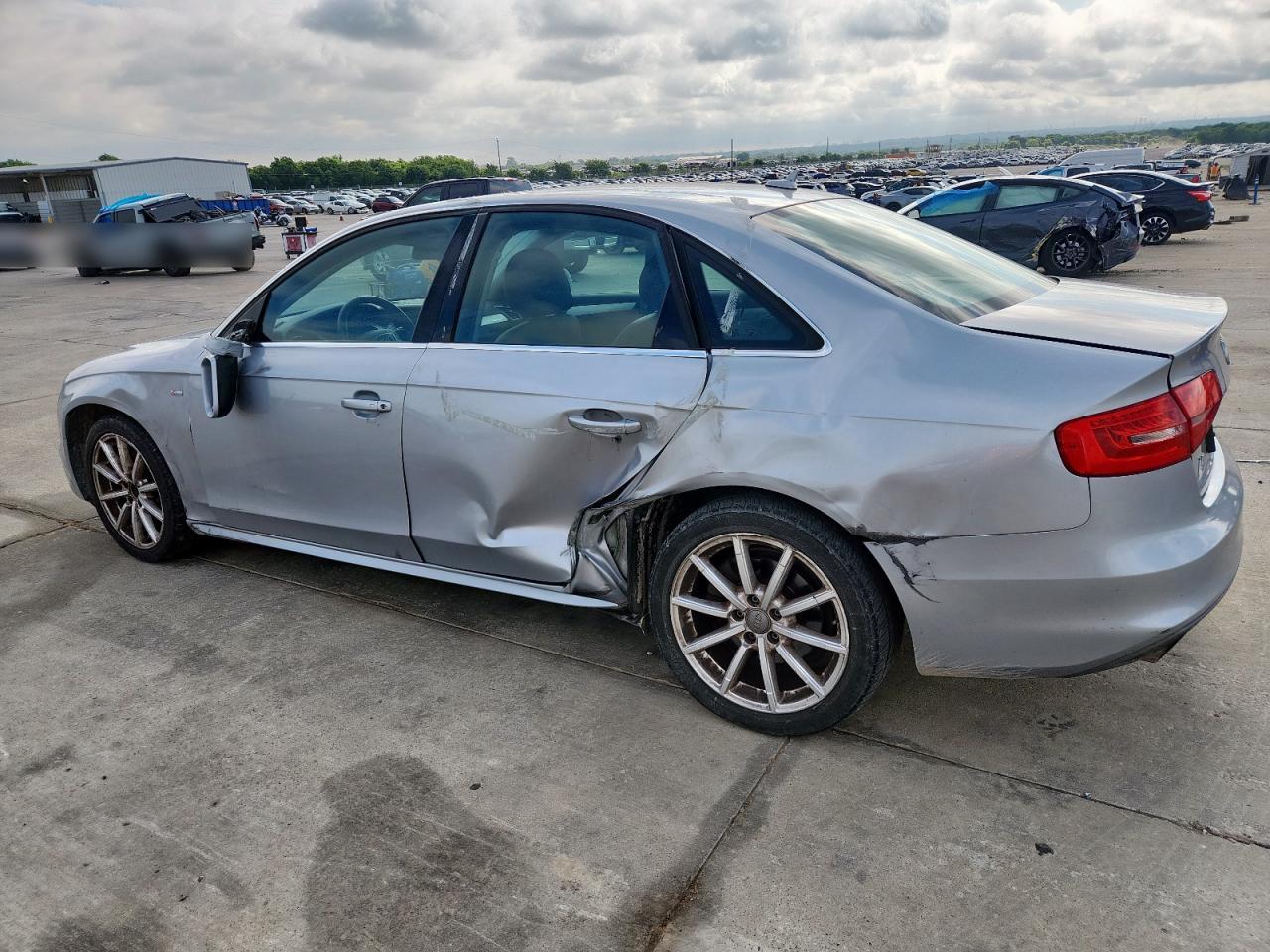 AUDI A4 2015 VIN WAUBFAFL4FN025751 zdjęcie 2