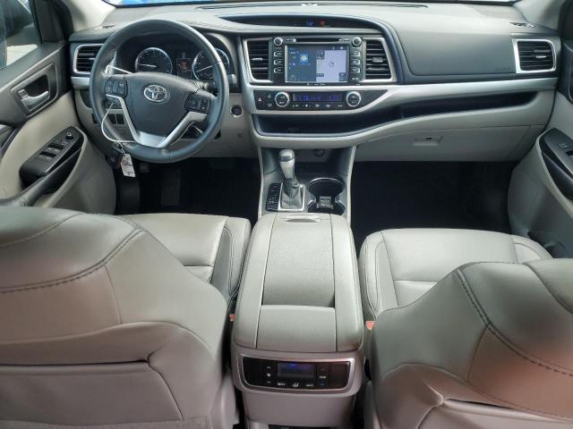  TOYOTA HIGHLANDER 2016 Srebrny