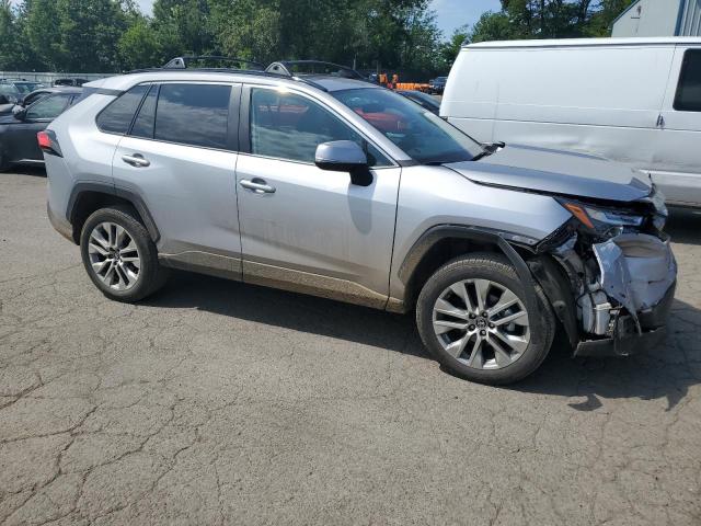  TOYOTA RAV4 2022 Серебристый