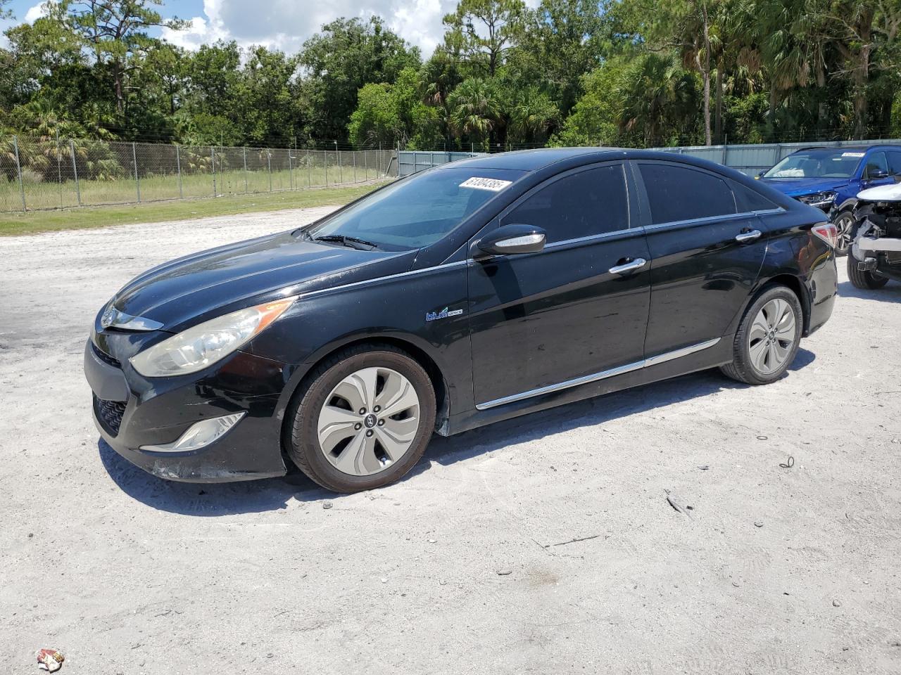 2013 Hyundai Sonata Hybrid for Sale in Fort Pierce, FL - Mechanical