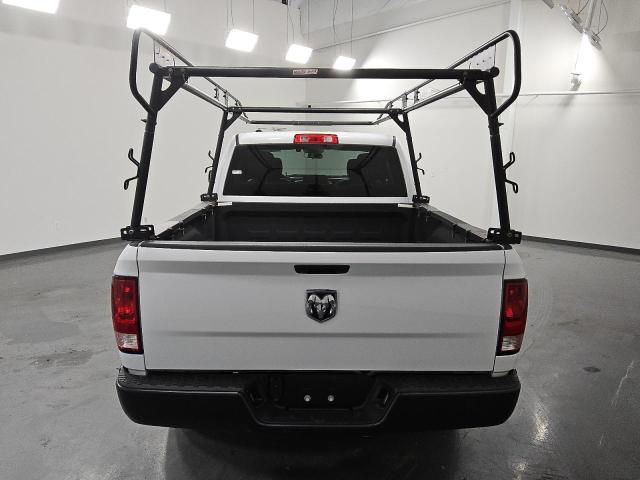  RAM 1500 2022 Biały