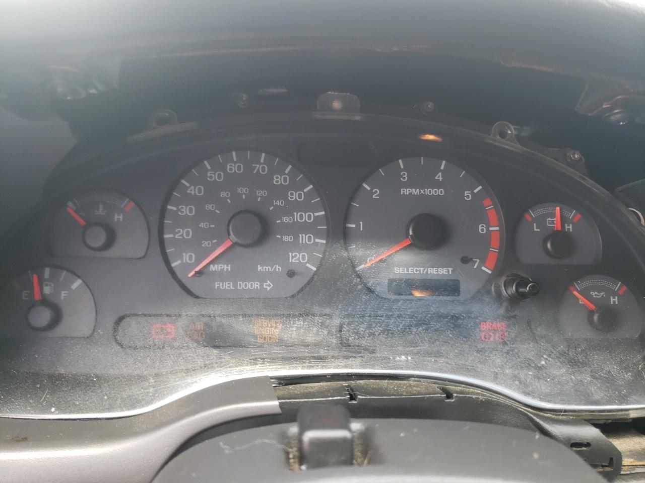 2002 Ford Mustang VIN: 1FAFP40482F147303 Lot: 62121515