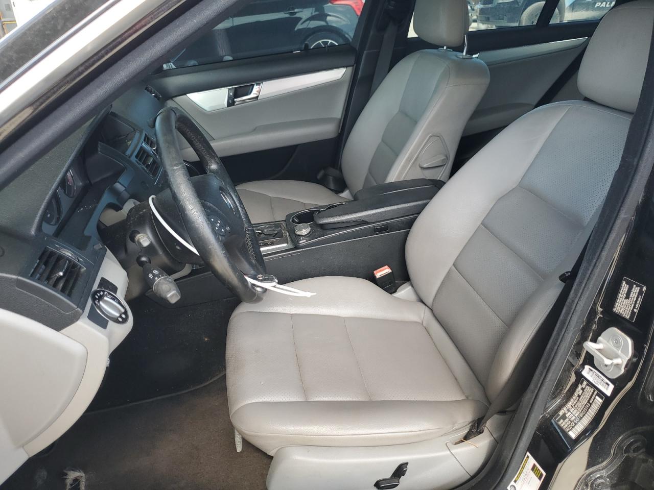 2008 Mercedes-Benz C 300 VIN: WDDGF54X78R025993 Lot: 63052775