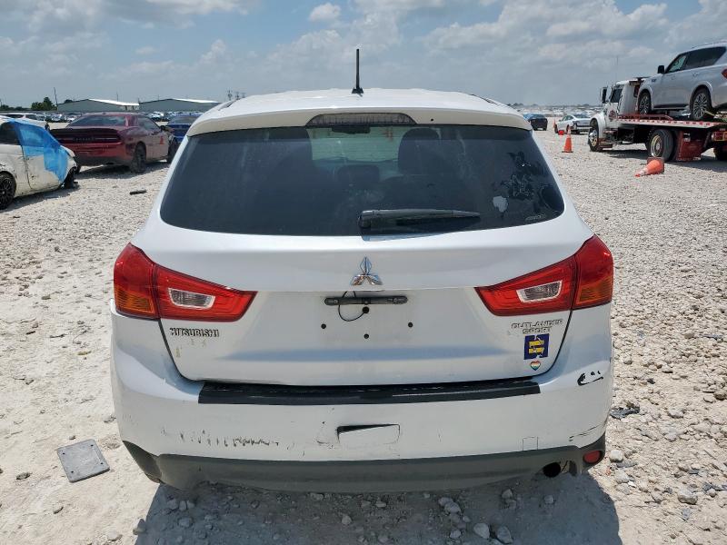  MITSUBISHI OUTLANDER 2015 Biały