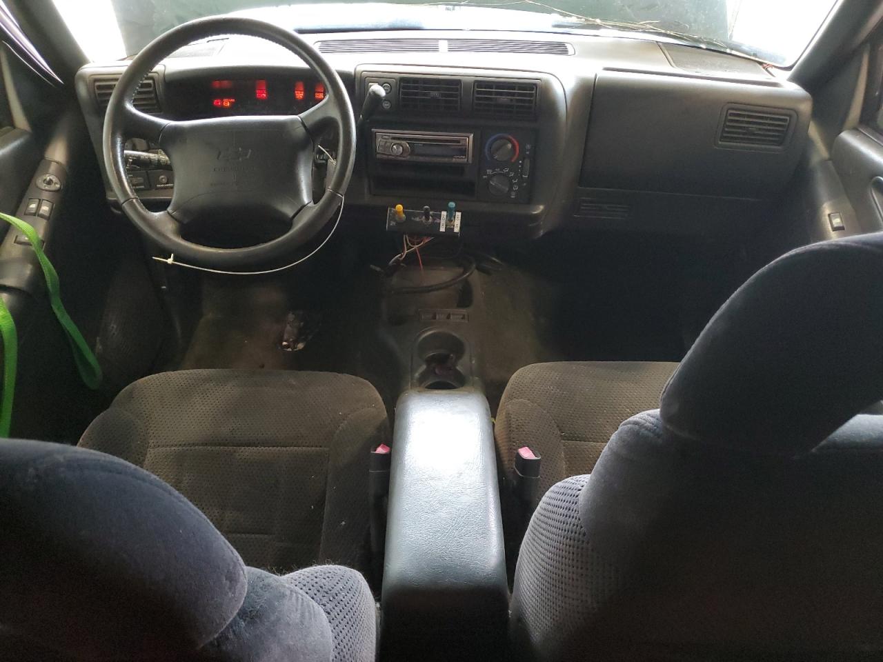1996 Chevrolet Blazer VIN: 1GNCT18W0TK221519 Lot: 61718135