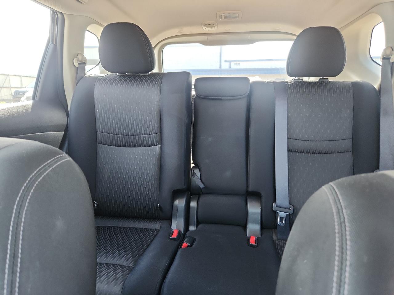 2017 Nissan Rogue S VIN: JN8AT2MV8HW268207 Lot: 62651275