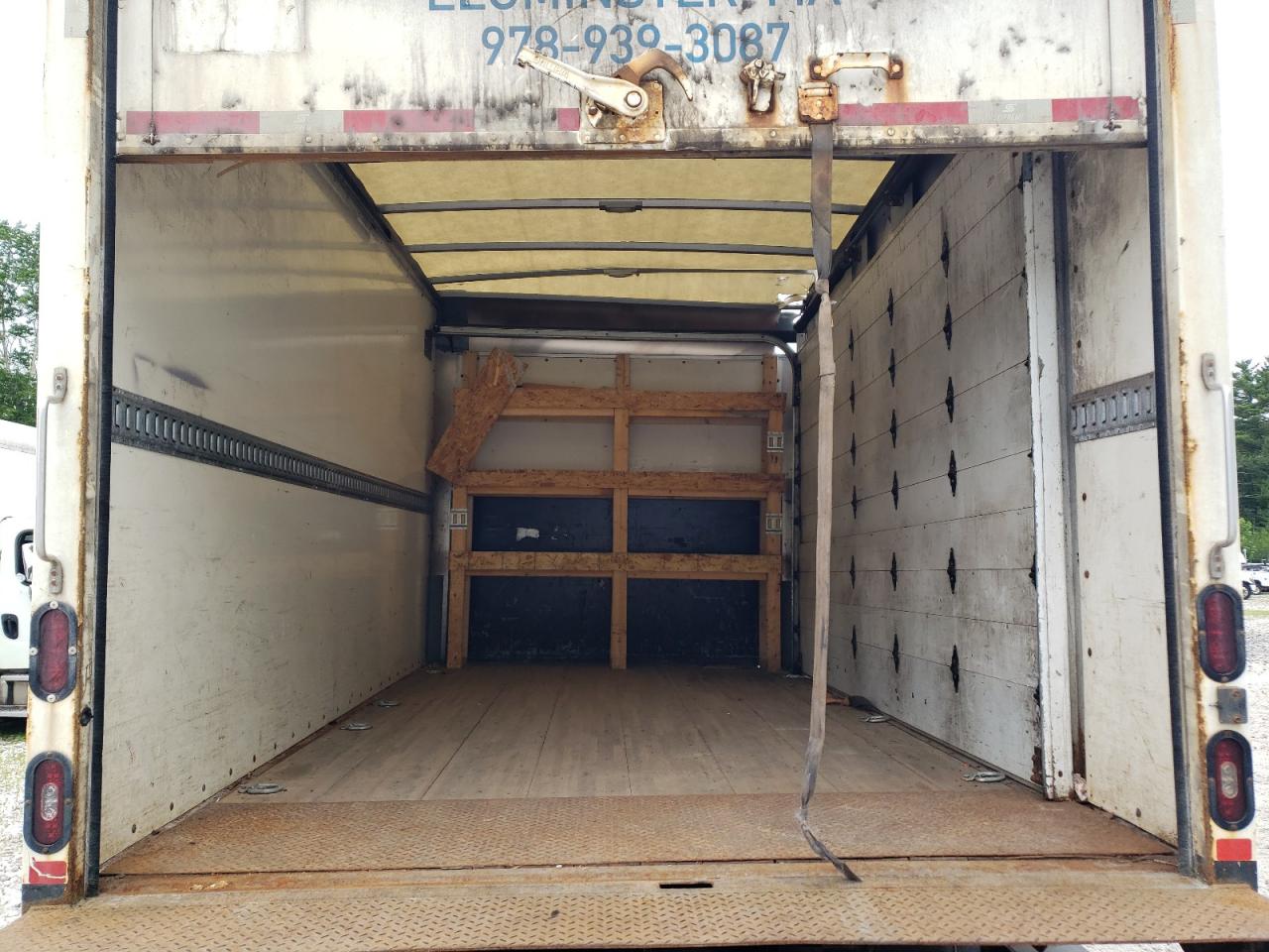 2016 Isuzu Npr Hd VIN: 54DC4W1B0GS813157 Lot: 61013075