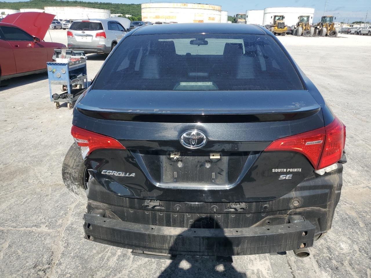 TOYOTA COROLLA 2018 VIN 5YFBURHE8JP777230 photo 6