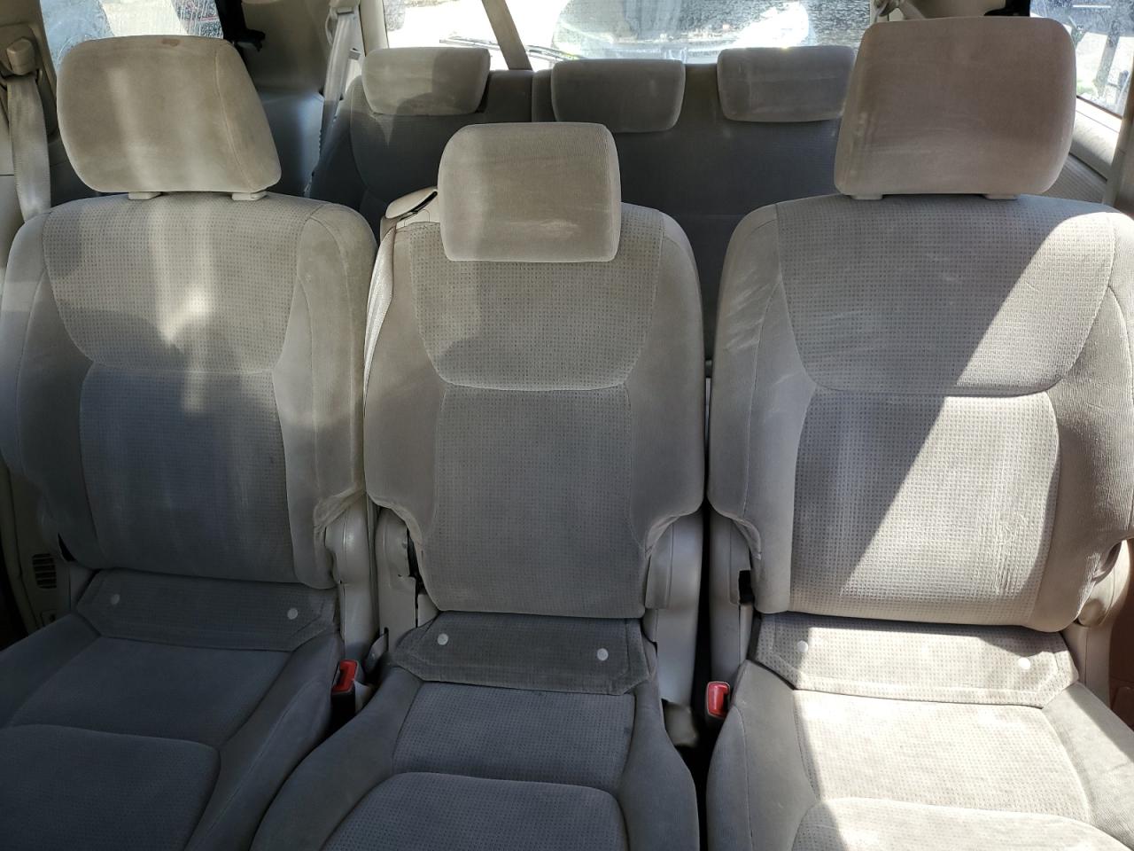 2005 Toyota Sienna Ce VIN: 5TDZA23C85S352513 Lot: 61998765
