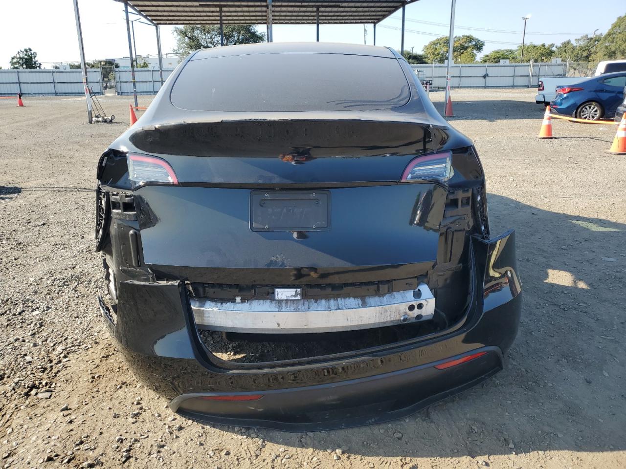 2020 Tesla Model Y VIN: 5YJYGDEF4LF038470 Lot: 61254555