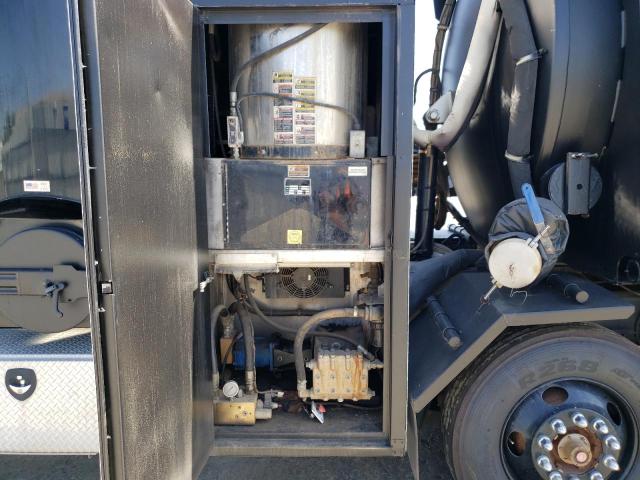 2018 PETERBILT 567 HYDROVAC TRUCK
