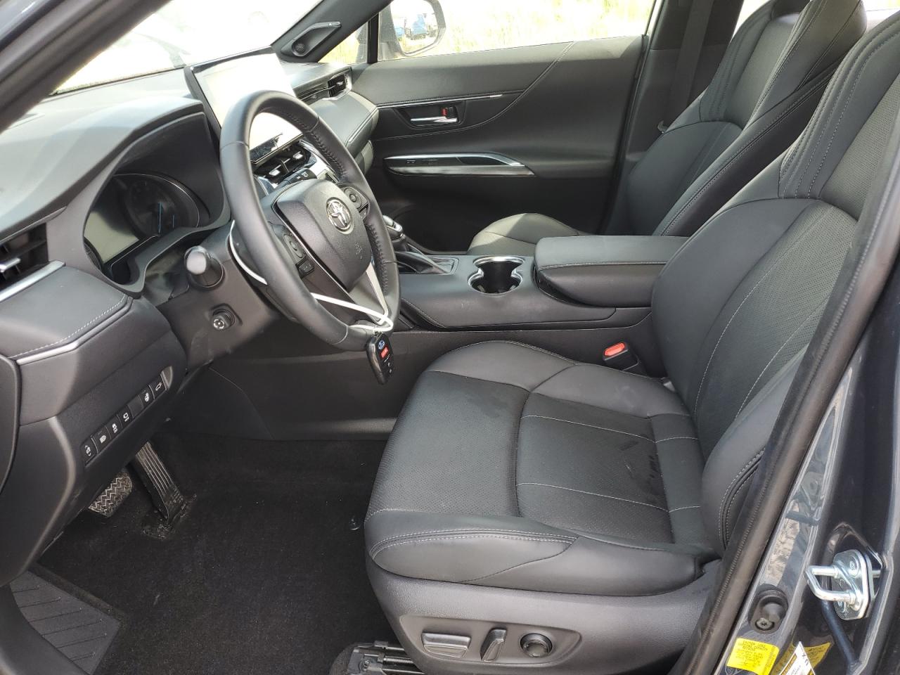 2022 Toyota Venza Le VIN: JTEAAAAHXNJ097992 Lot: 59601895