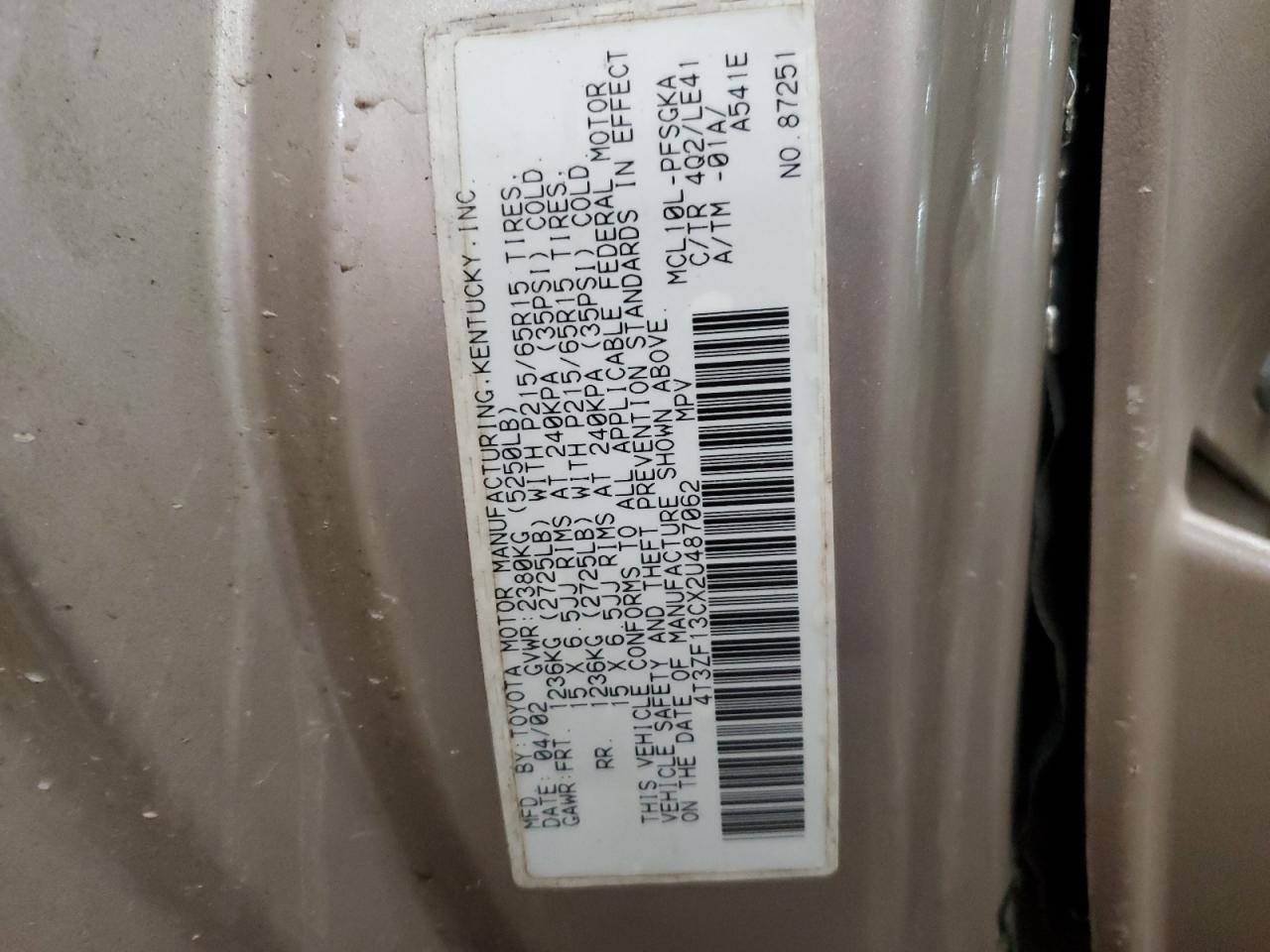 4t3zf13cx2u487062 4T3ZF13CX2U487062 2002 Toyota Sienna Le