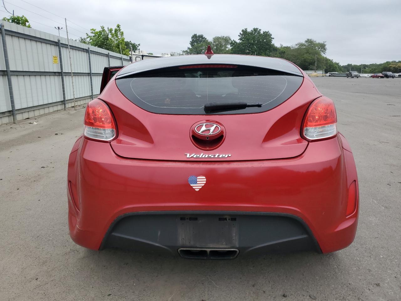 2016 Hyundai Veloster VIN: KMHTC6AD7GU288333 Lot: 62766875