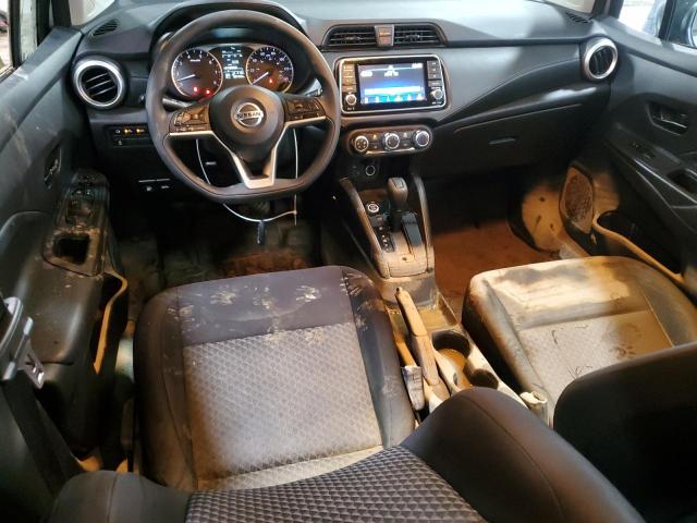  NISSAN VERSA 2021 Srebrny