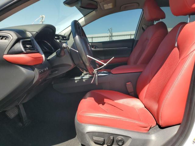  TOYOTA CAMRY 2019 Biały
