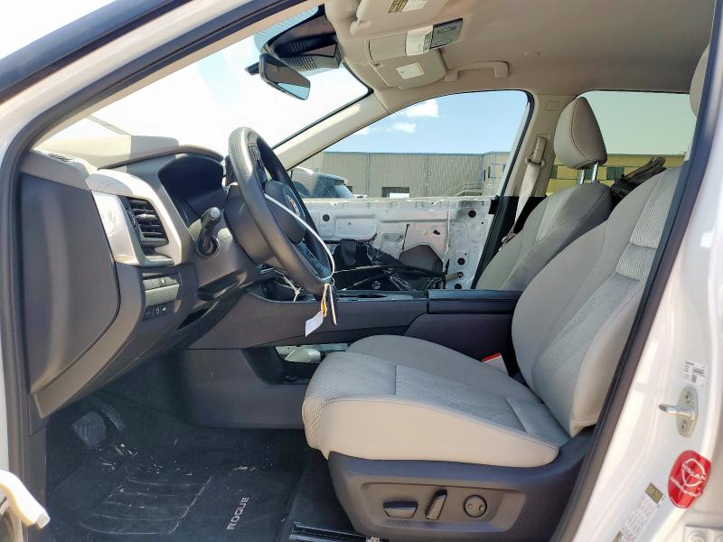  NISSAN ROGUE 2024 White