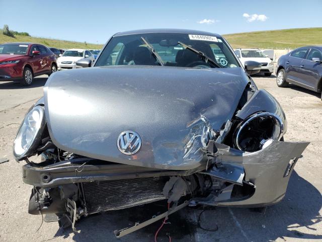  VOLKSWAGEN BEETLE 2015 Szary