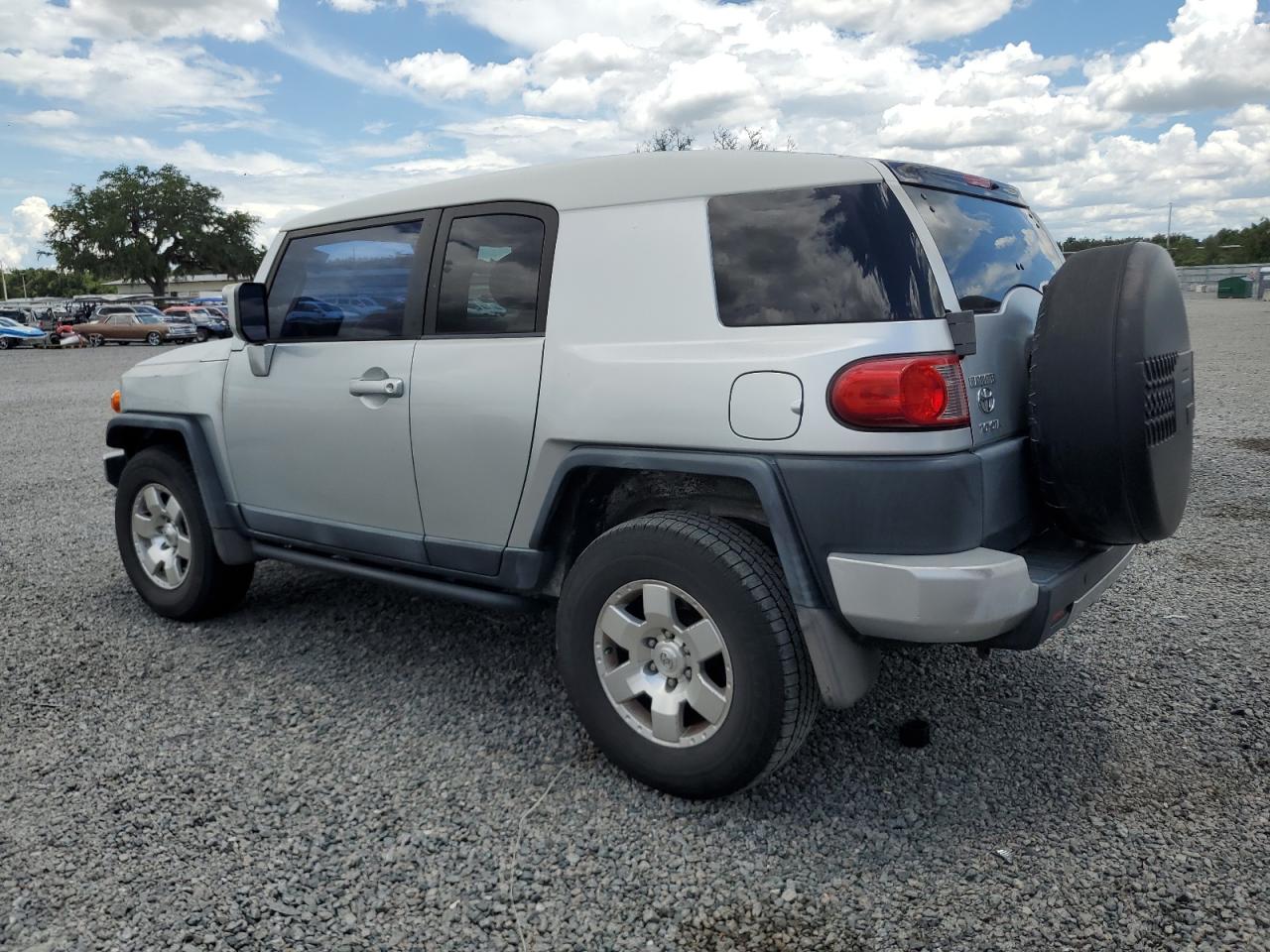 TOYOTA FJ CRUISER 2007 VIN JTEBU11F070035472 фото 2