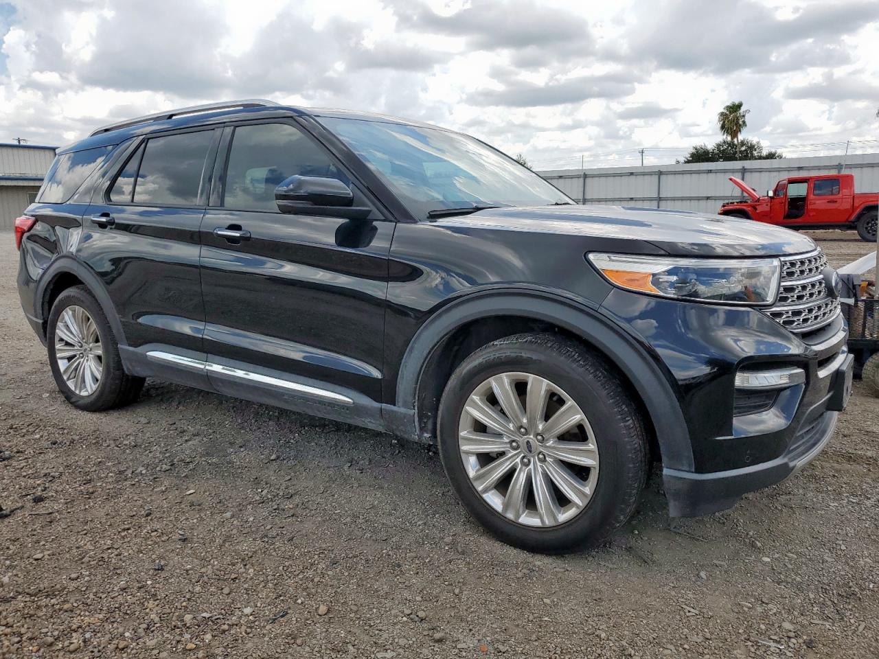 FORD EXPLORER 2023 VIN 1FMSK7FHXPGA29155 фото 4