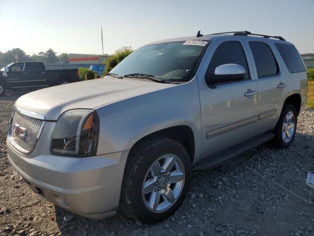 Паркетники GMC YUKON 2013 Сріблястий