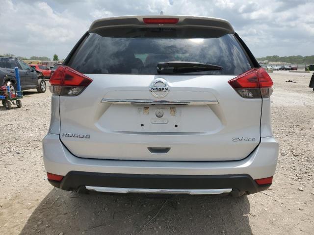  NISSAN ROGUE 2017 Srebrny