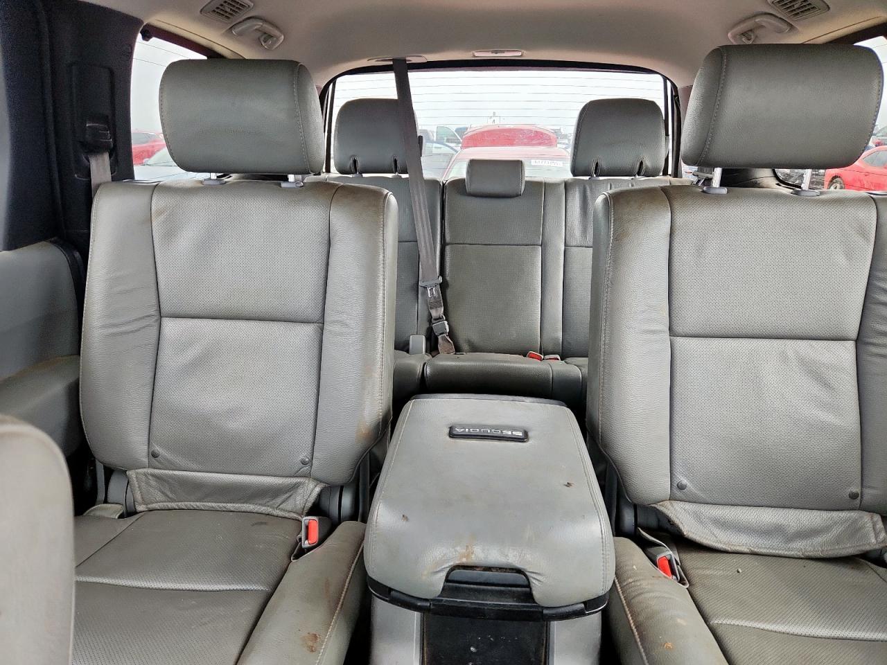 2018 Toyota Sequoia Platinum VIN: 5TDDY5G10JS158312 Lot: 61505055