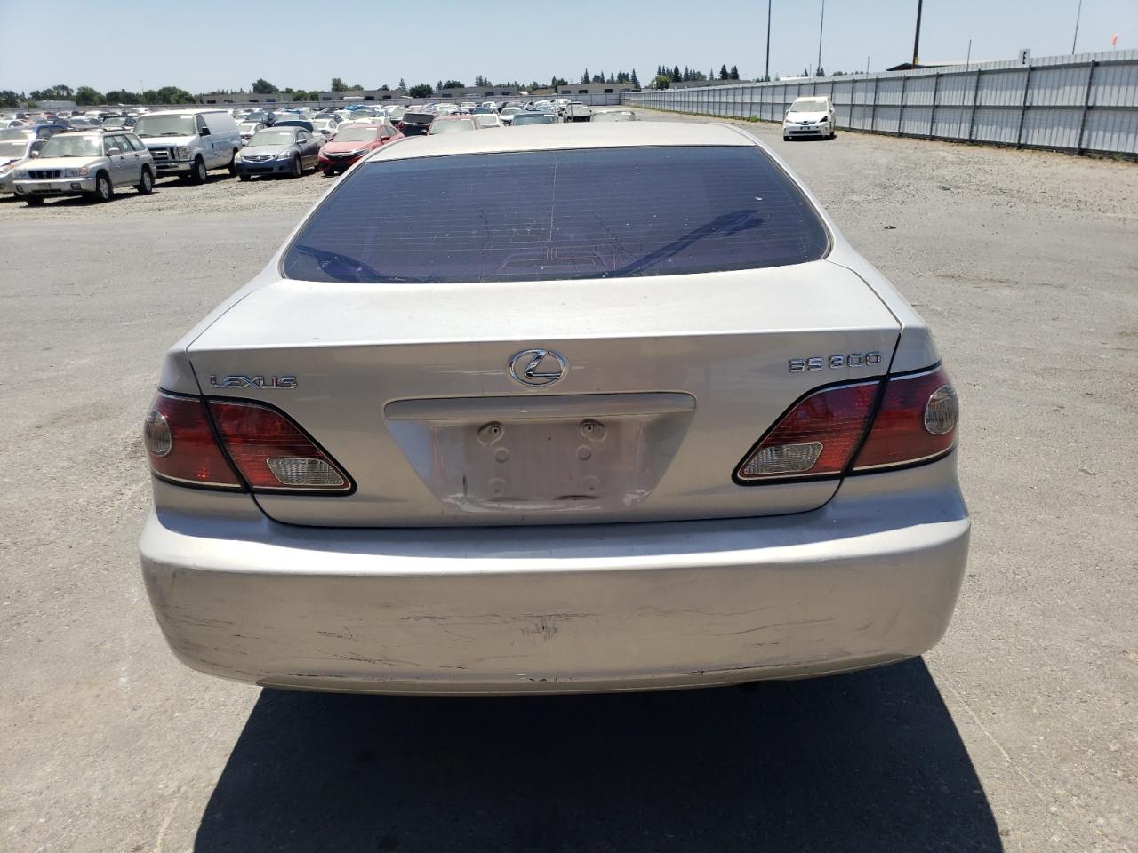 2003 Lexus Es 300 VIN: JTHBF30G930145627 Lot: 62378965
