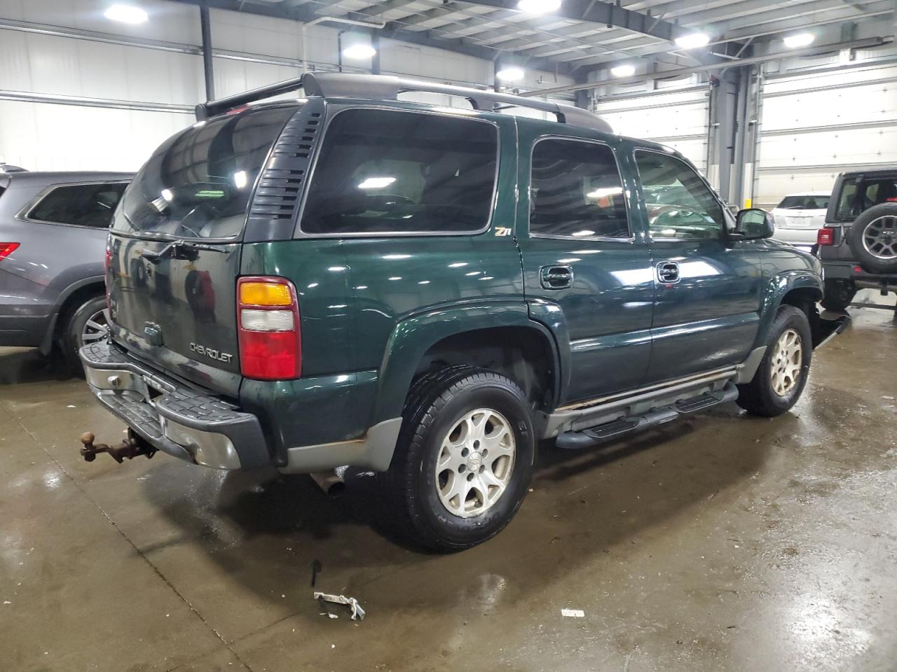 CHEVROLET TAHOE 2002 VIN 1GNEK13Z02R299012 фото 3