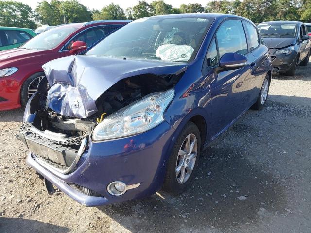 PEUGEOT 208 ACTIVE 2013