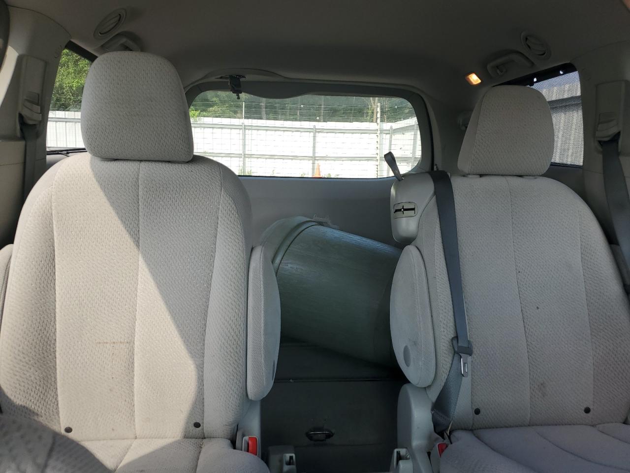 2012 Toyota Sienna Le VIN: 5TDKK3DC6CS266522 Lot: 62788745