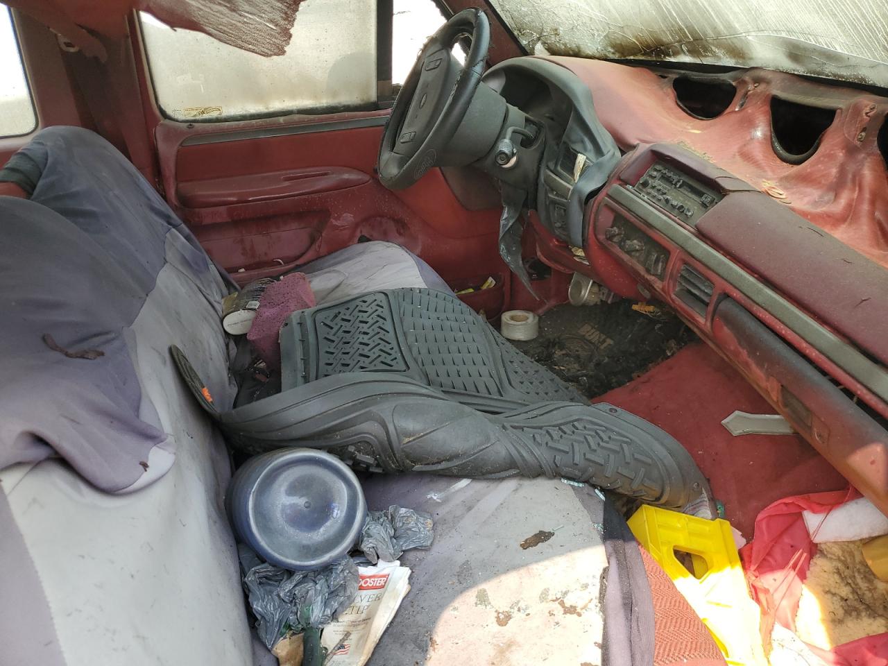 1992 Ford F150 VIN: 1FTEX15N2NKB78371 Lot: 58829415