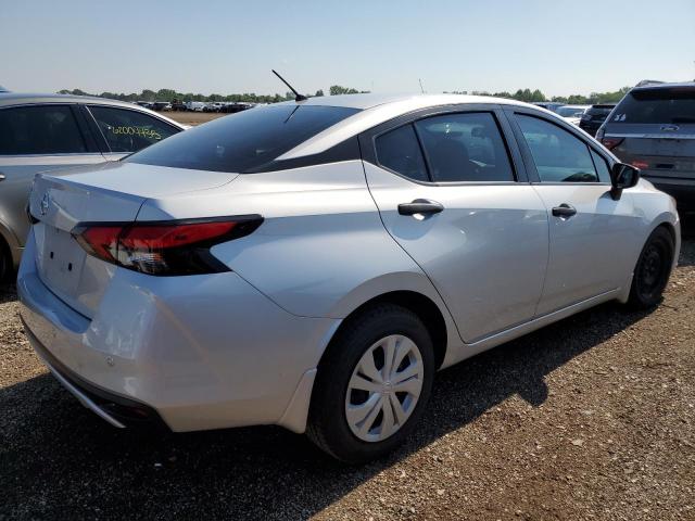  NISSAN VERSA 2020 Серебристый