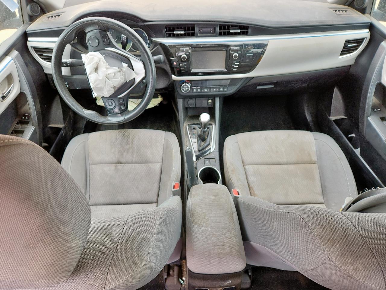 2015 Toyota Corolla L VIN: 5YFBURHE7FP281164 Lot: 62679235