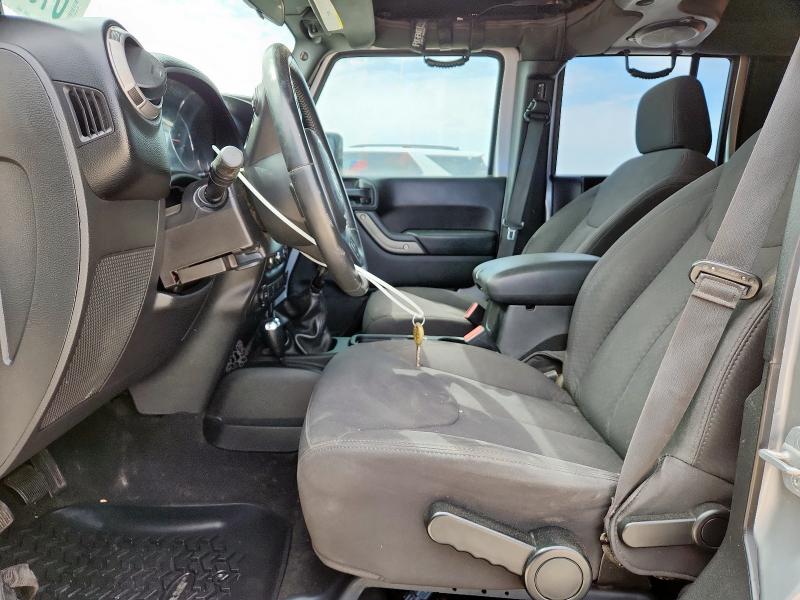 Паркетники JEEP WRANGLER 2013 Сріблястий