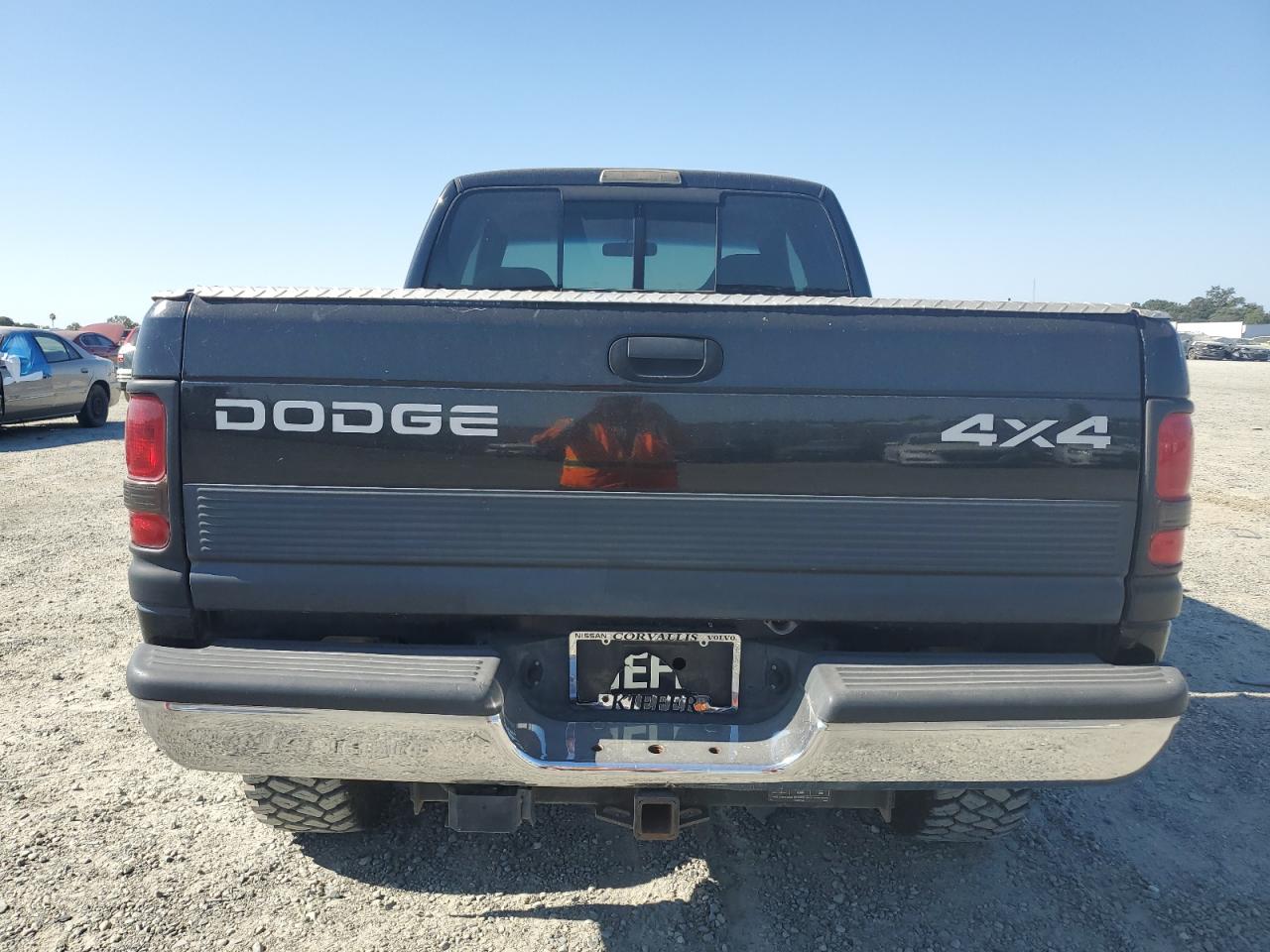 1998 Dodge Ram 2500 VIN: 1B7KF23Z1WJ262027 Lot: 59233245