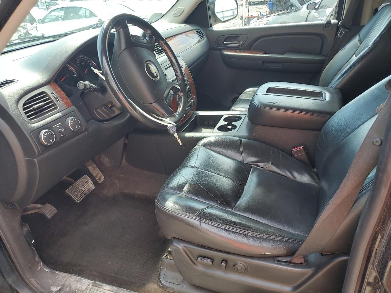 2008 Chevrolet Suburban K1500 Ls VIN: 1GNFK16368J114108 Lot: 62155525