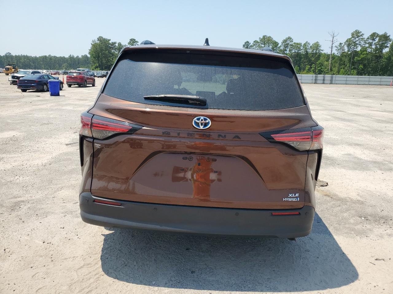 2021 Toyota Sienna Xle VIN: 5TDYRKEC6MS029366 Lot: 62236585