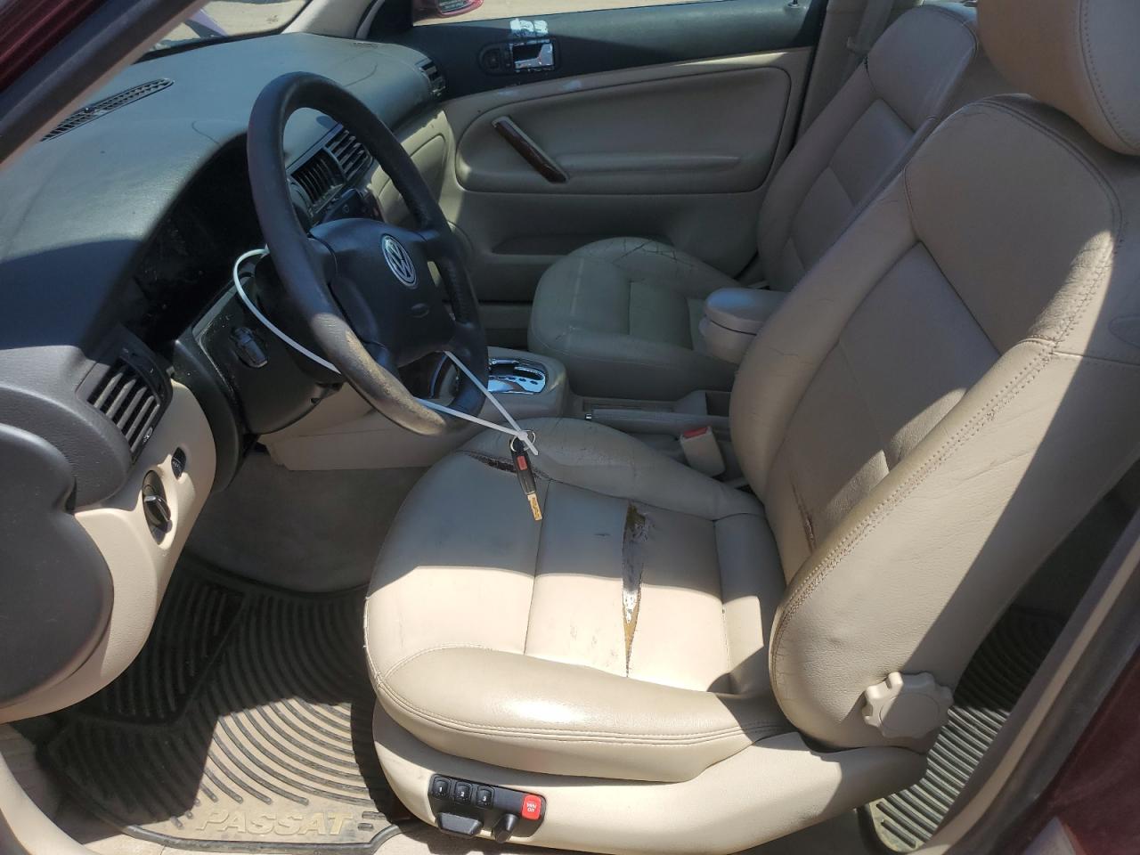 2000 Volkswagen Passat Glx VIN: WVWPD23B9YP211602 Lot: 61509955