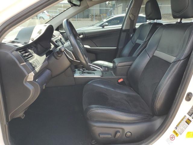  TOYOTA CAMRY 2013 Biały