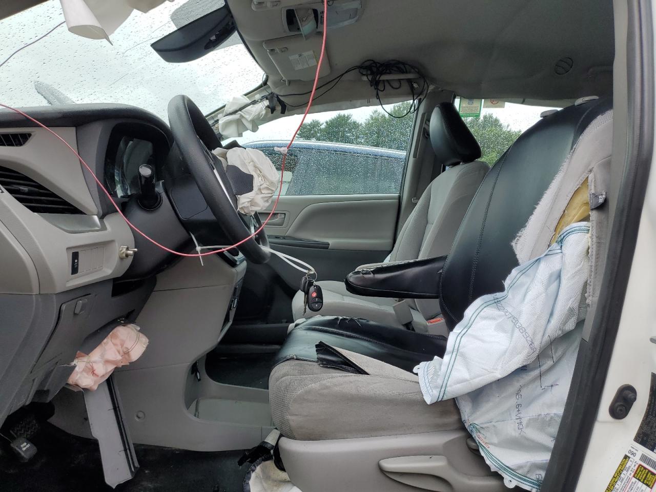 TOYOTA SIENNA 2018 VIN 5TDZZ3DC4JS943140 фото 7