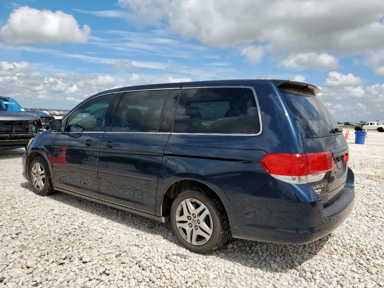 HONDA All Models 2009 VIN 5FNRL38249B060089 photo 2