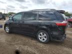 2015 Toyota Sienna Le zu verkaufen in Elgin, IL - Front End