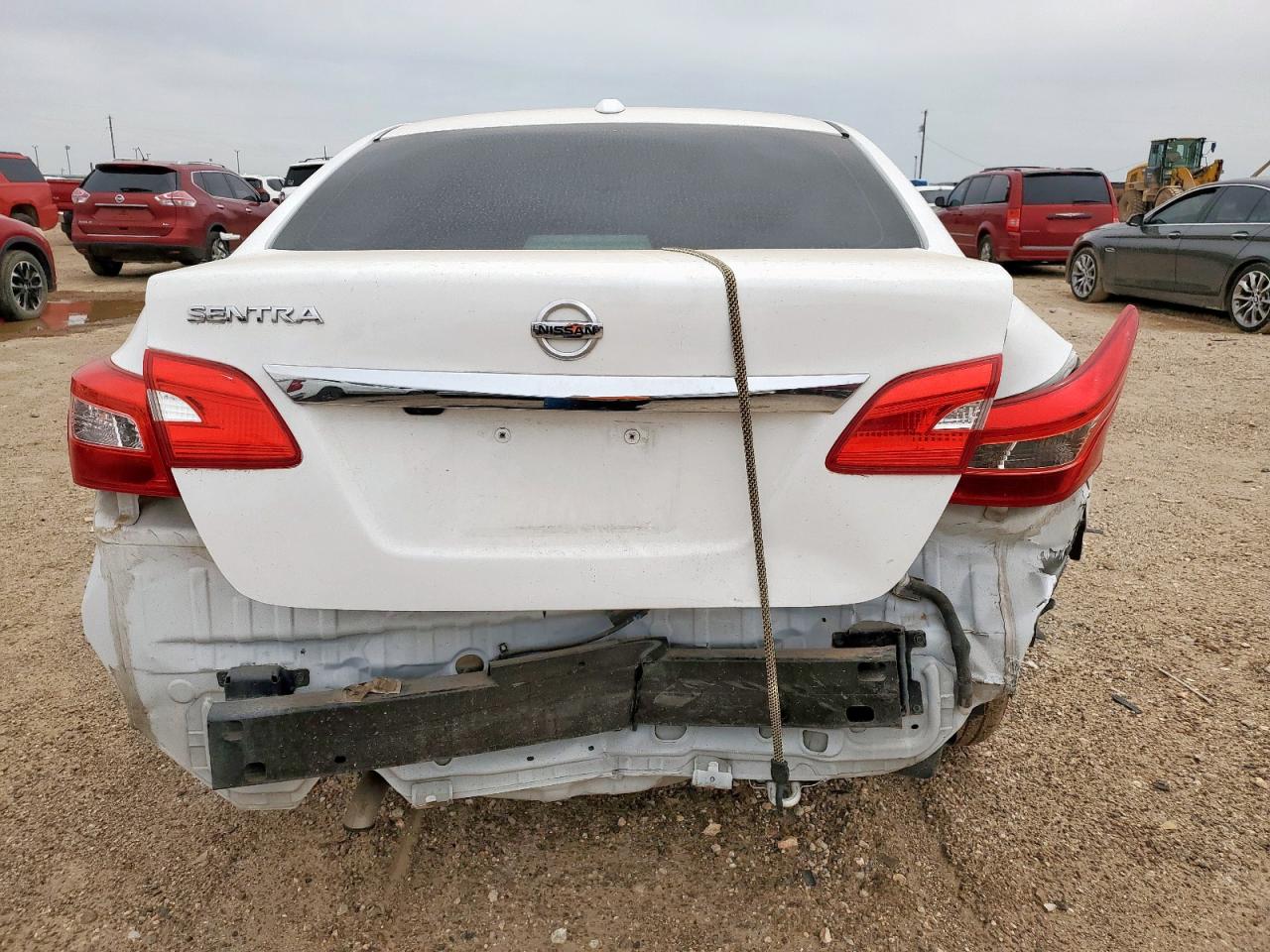 2018 Nissan Sentra S VIN: 3N1AB7AP4JL642828 Lot: 62782375