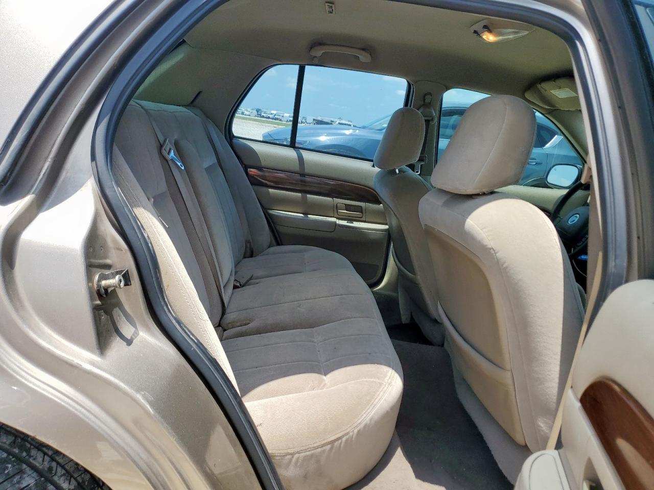 2004 Mercury Grand Marquis Gs VIN: 2MEFM74WX4X616462 Lot: 59653585