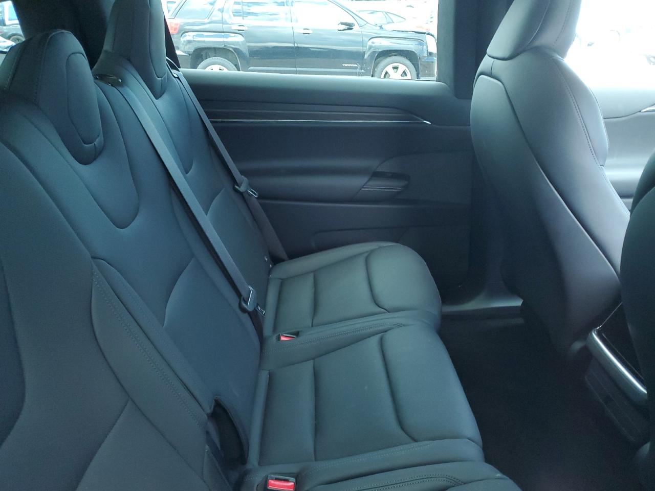 2024 Tesla Model X VIN: 7SAXCDE52RF437985 Lot: 62547715