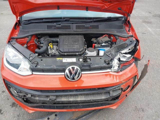 2017 VOLKSWAGEN MOVE UP