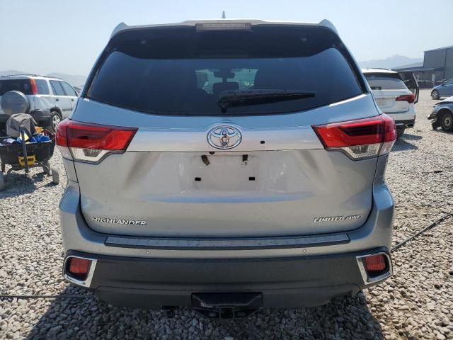  TOYOTA HIGHLANDER 2018 Silver