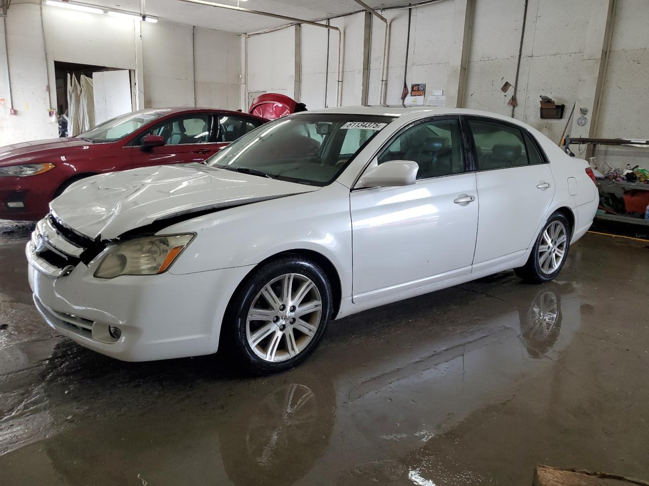 2006 Toyota Avalon Xl იყიდება Madisonville-ში, TN - Front End